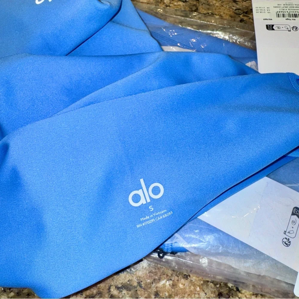 NWT Alo 7/8 Airlift High Waist Legging - Crystal Clear Blue Brand New Yoga Pants